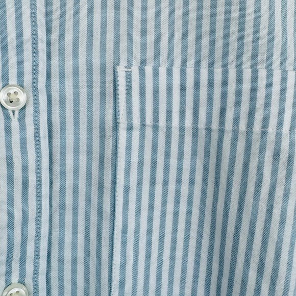 New With Tags: Express Light Blue Striped Men's Collared Soft Wash Shirt - Picture 3 of 4